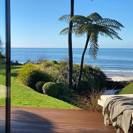 Adrift In Golden Bay- Absolute Beachfront Villas (Adults Only) Collingwood Exterior photo