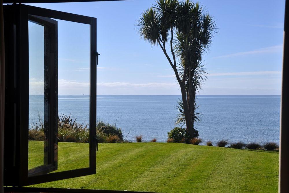 Adrift In Golden Bay- Absolute Beachfront Villas (Adults Only) Collingwood Exterior photo